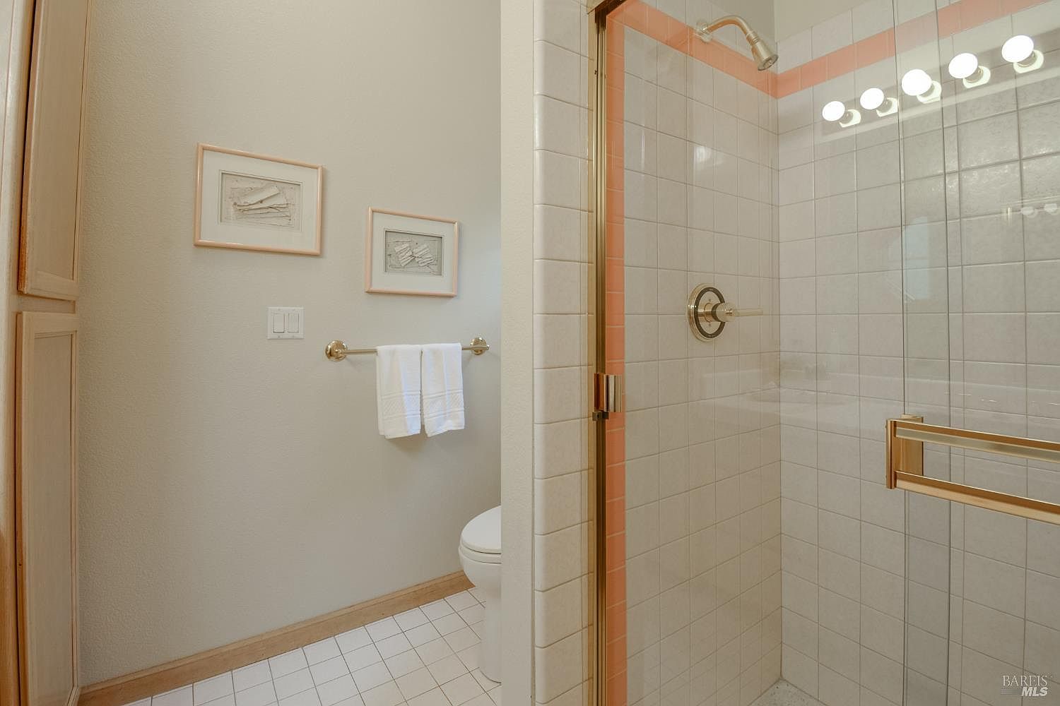 Listing images