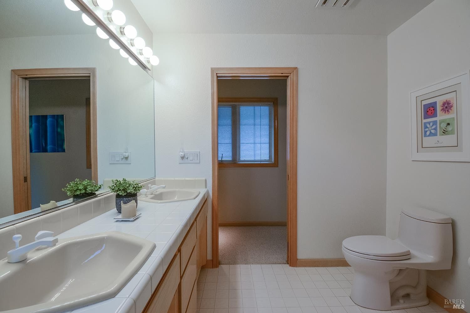 Listing images