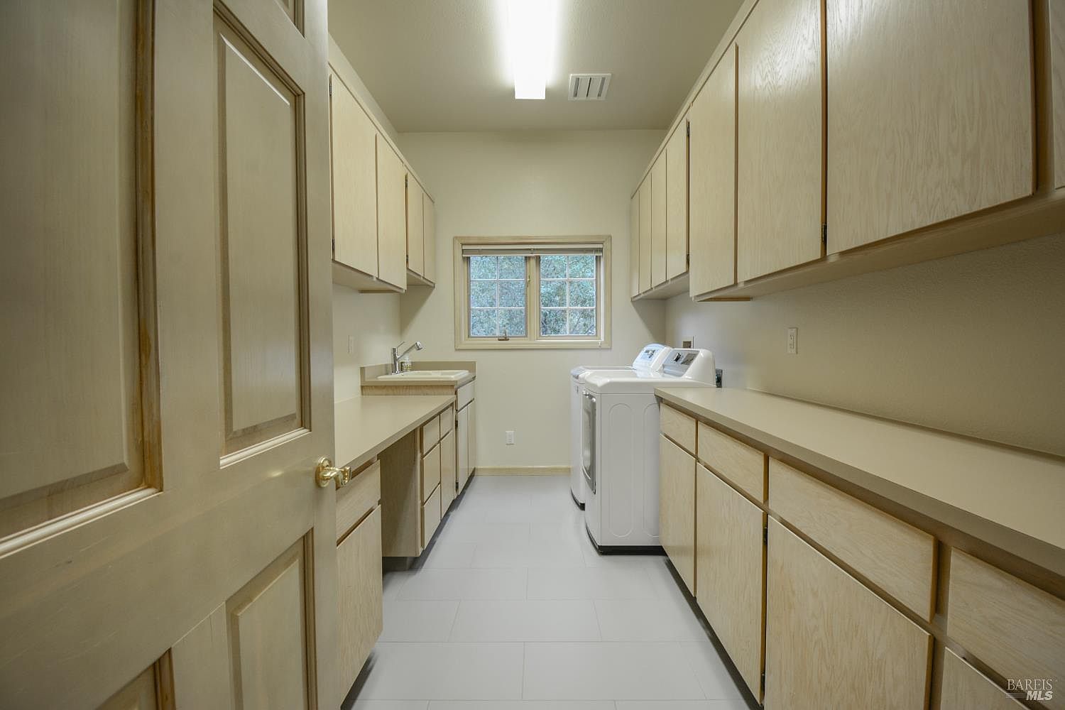 Listing images