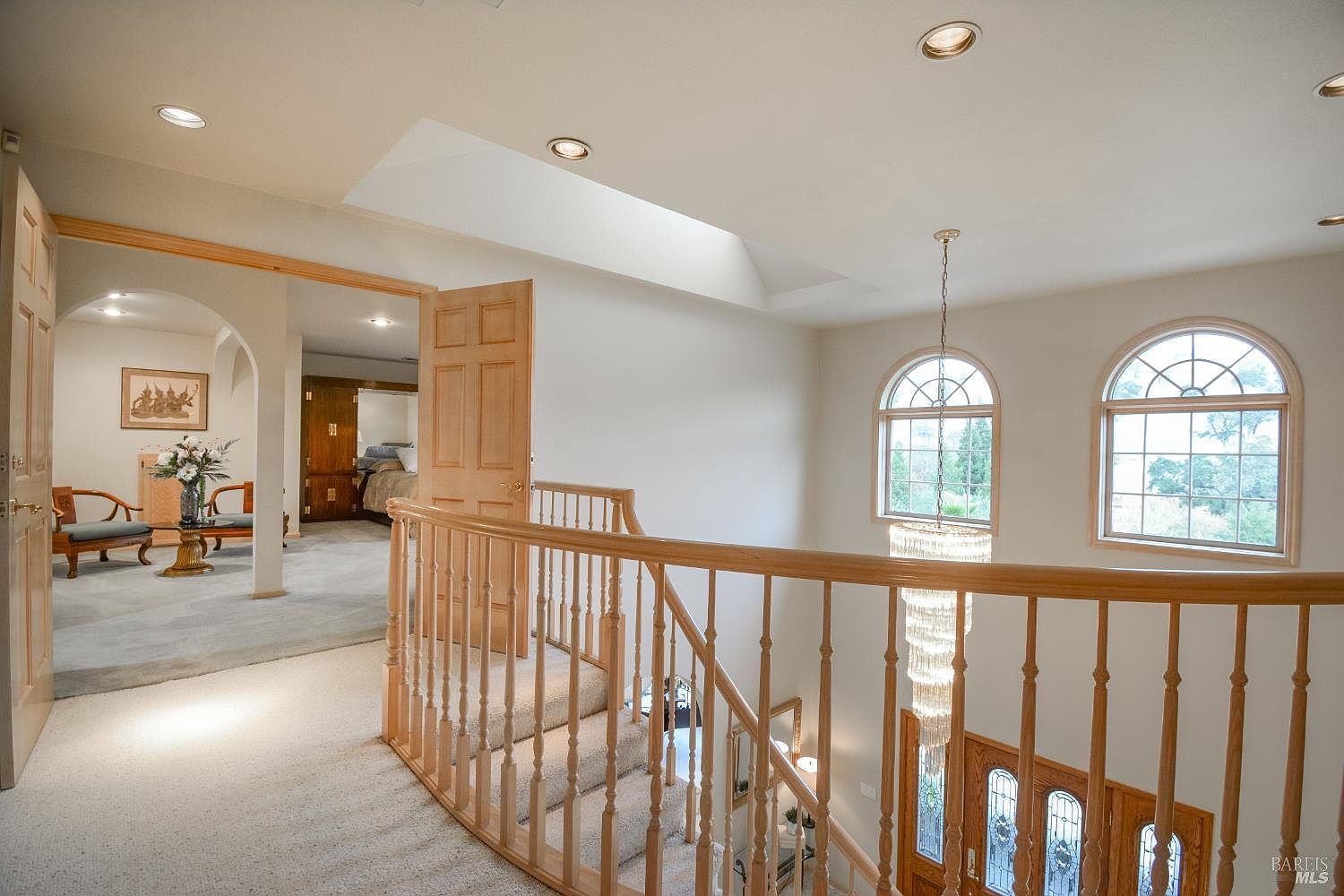 Listing images