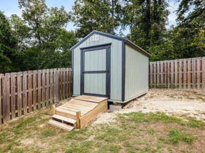 Listing images