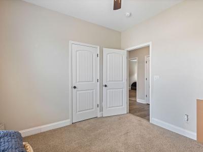 Listing images