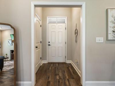 Listing images