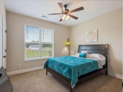 Listing images