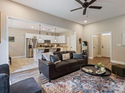 Listing images
