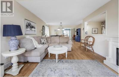 Listing images