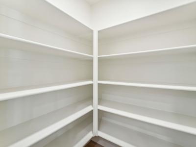 Listing images