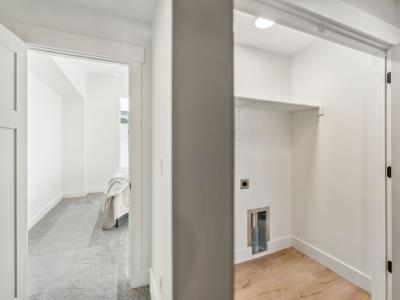 Listing images