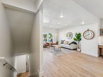 Listing images