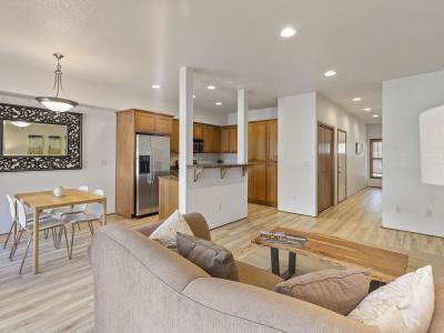 Listing images