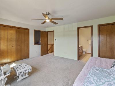 Listing images
