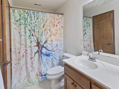 Listing images