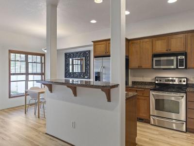 Listing images