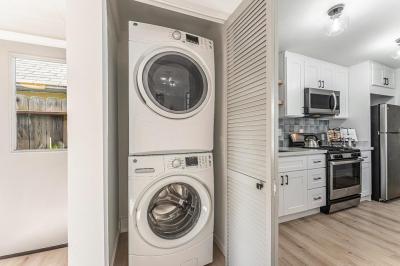 Listing images