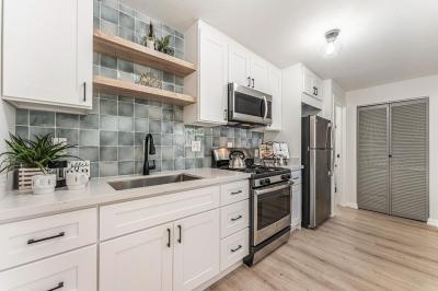 Listing images