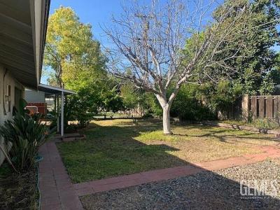 Listing images