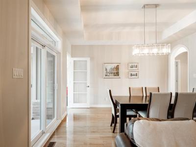 Listing images