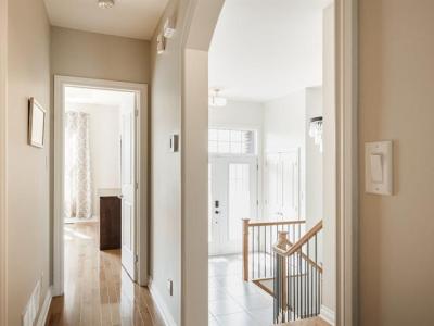 Listing images