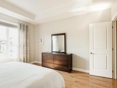 Listing images