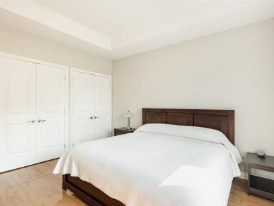 Listing images