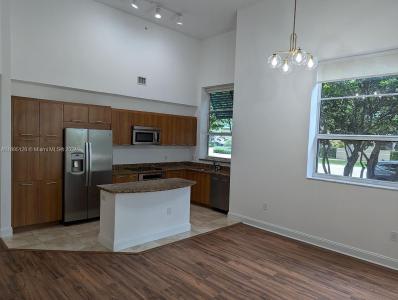 Listing images