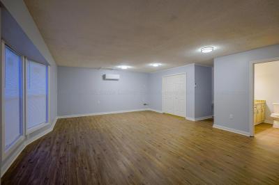 Listing images