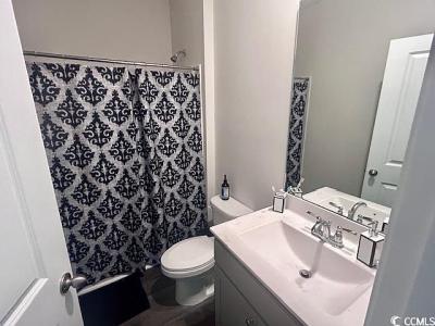 Listing images