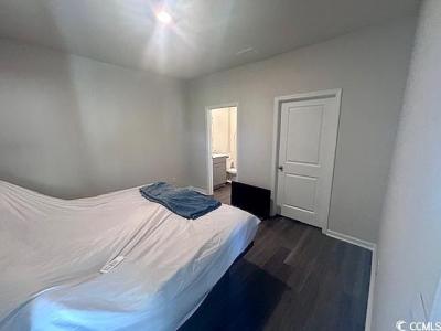 Listing images