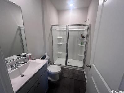 Listing images