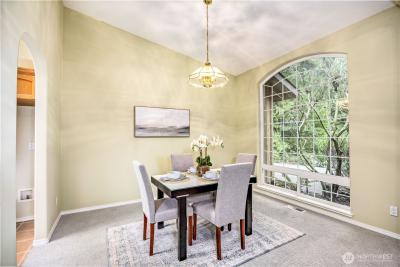 Listing images