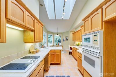 Listing images