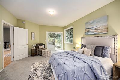 Listing images