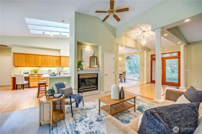 Listing images