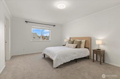 Listing images