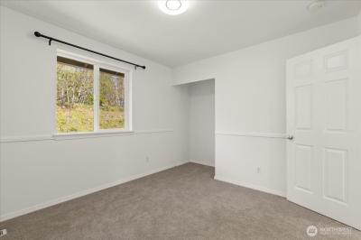 Listing images