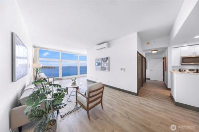 Listing images