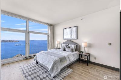 Listing images
