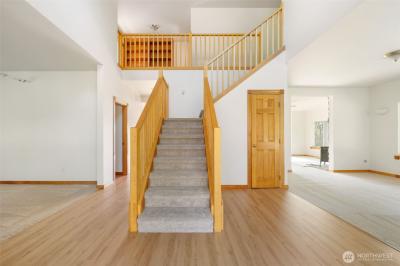 Listing images