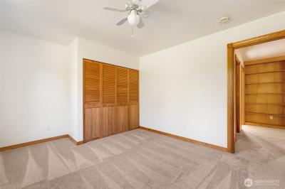 Listing images