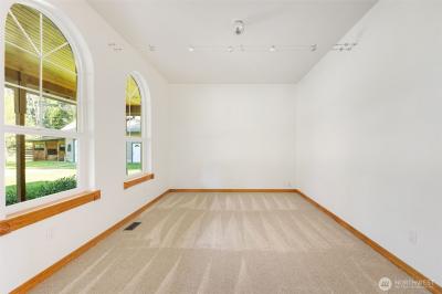 Listing images