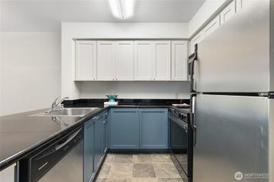 Listing images