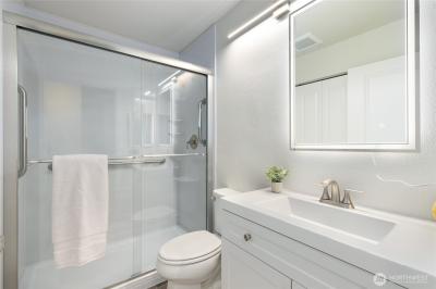 Listing images