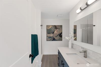 Listing images