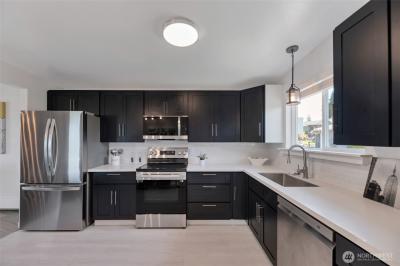 Listing images