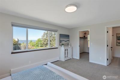 Listing images