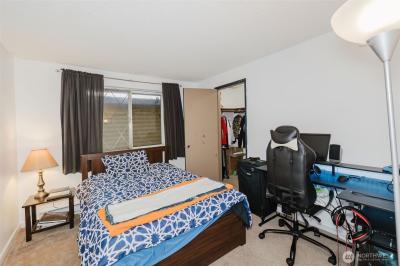 Listing images