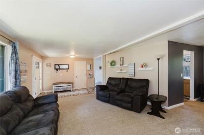 Listing images