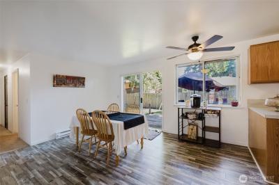 Listing images