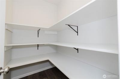 Listing images