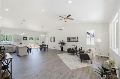 Listing images